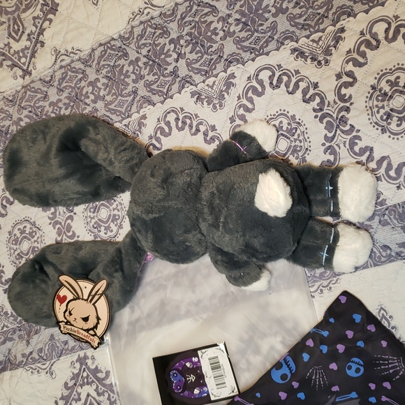 Plushie Dreadful Rheumatiod Arthritis Rabbit - Picture 4 of 9